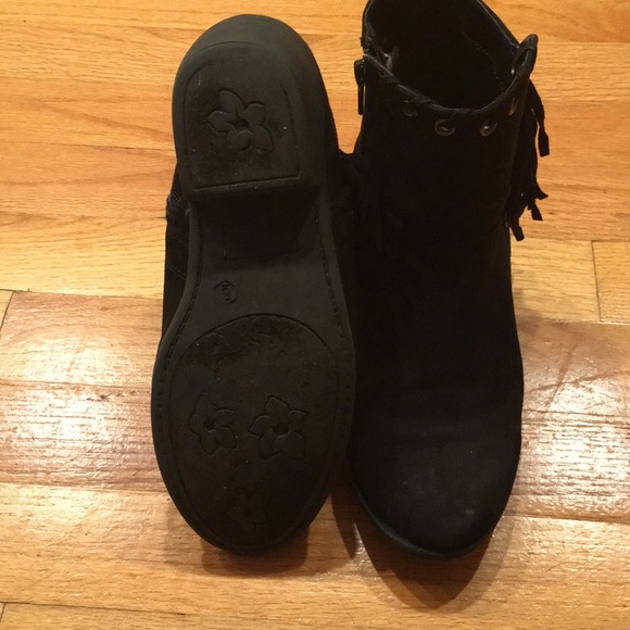 Black Justice ankle heel boots - Picture 2 of 3